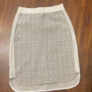 Heather Skirt Size Small With Lambskin Detail